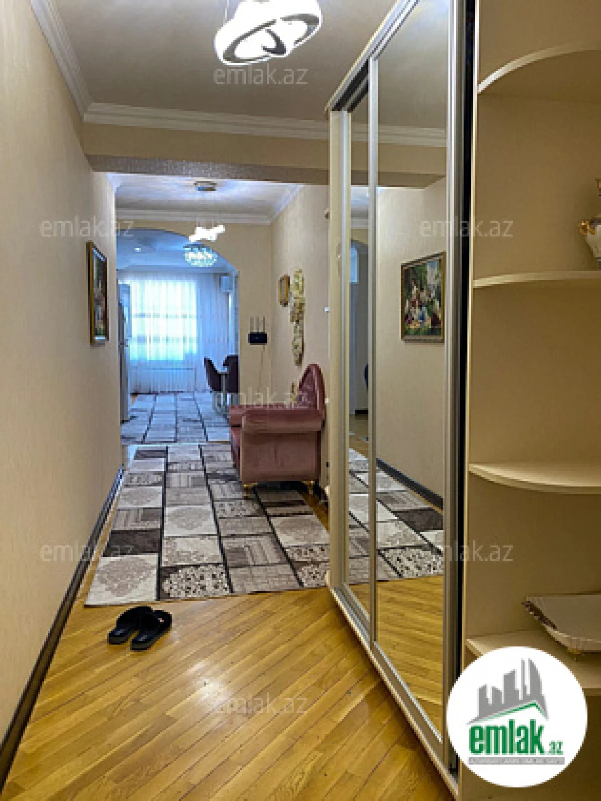 Satılır 4 otaqlı yeni tikili 135 m²