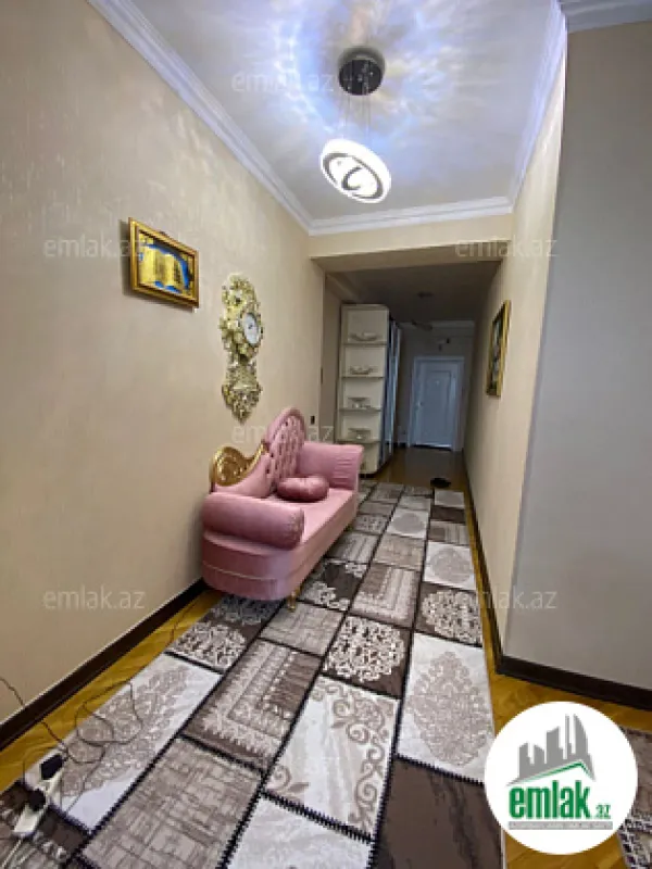 Satılır 4 otaqlı yeni tikili 135 m²