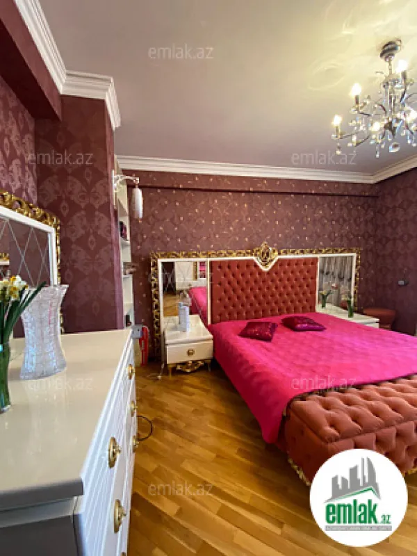 Satılır 4 otaqlı yeni tikili 135 m²