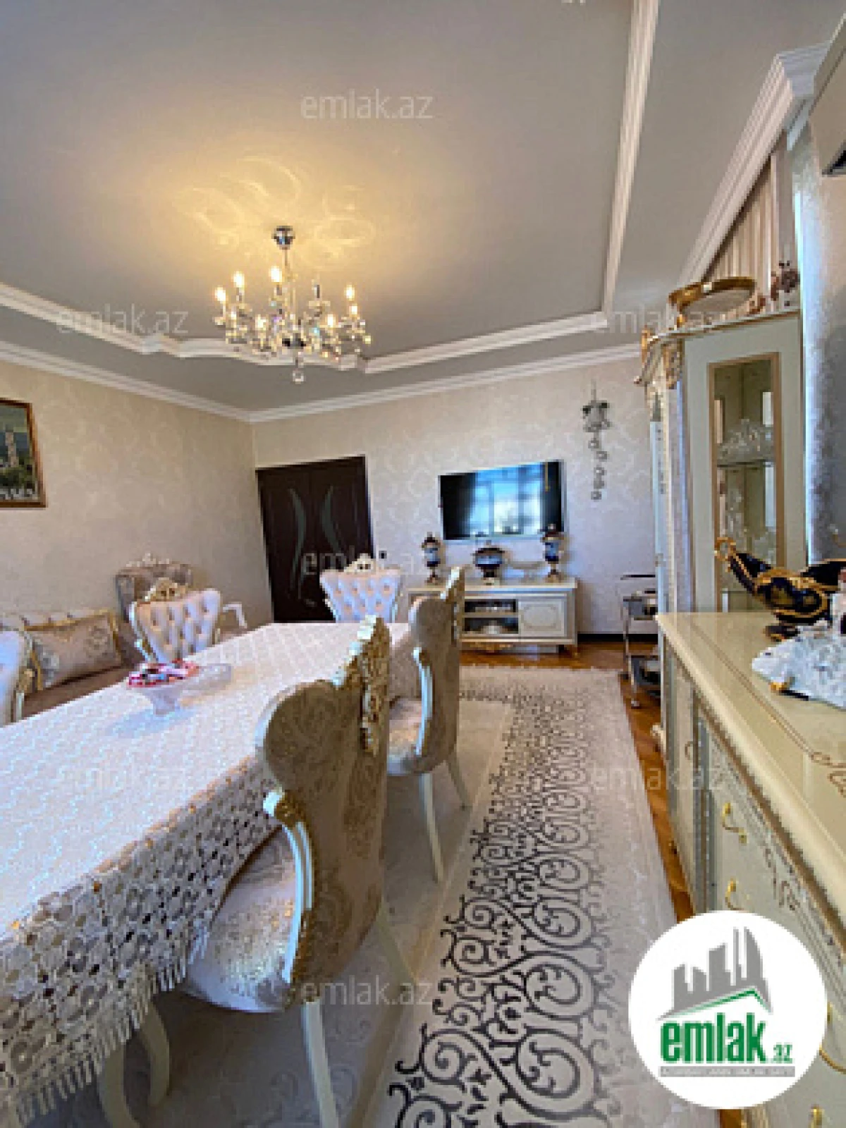 Satılır 4 otaqlı yeni tikili 135 m²