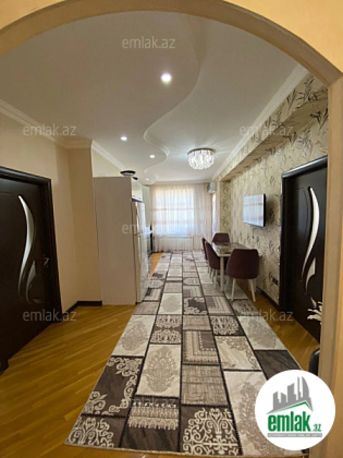 Satılır 4 otaqlı yeni tikili 135 m²