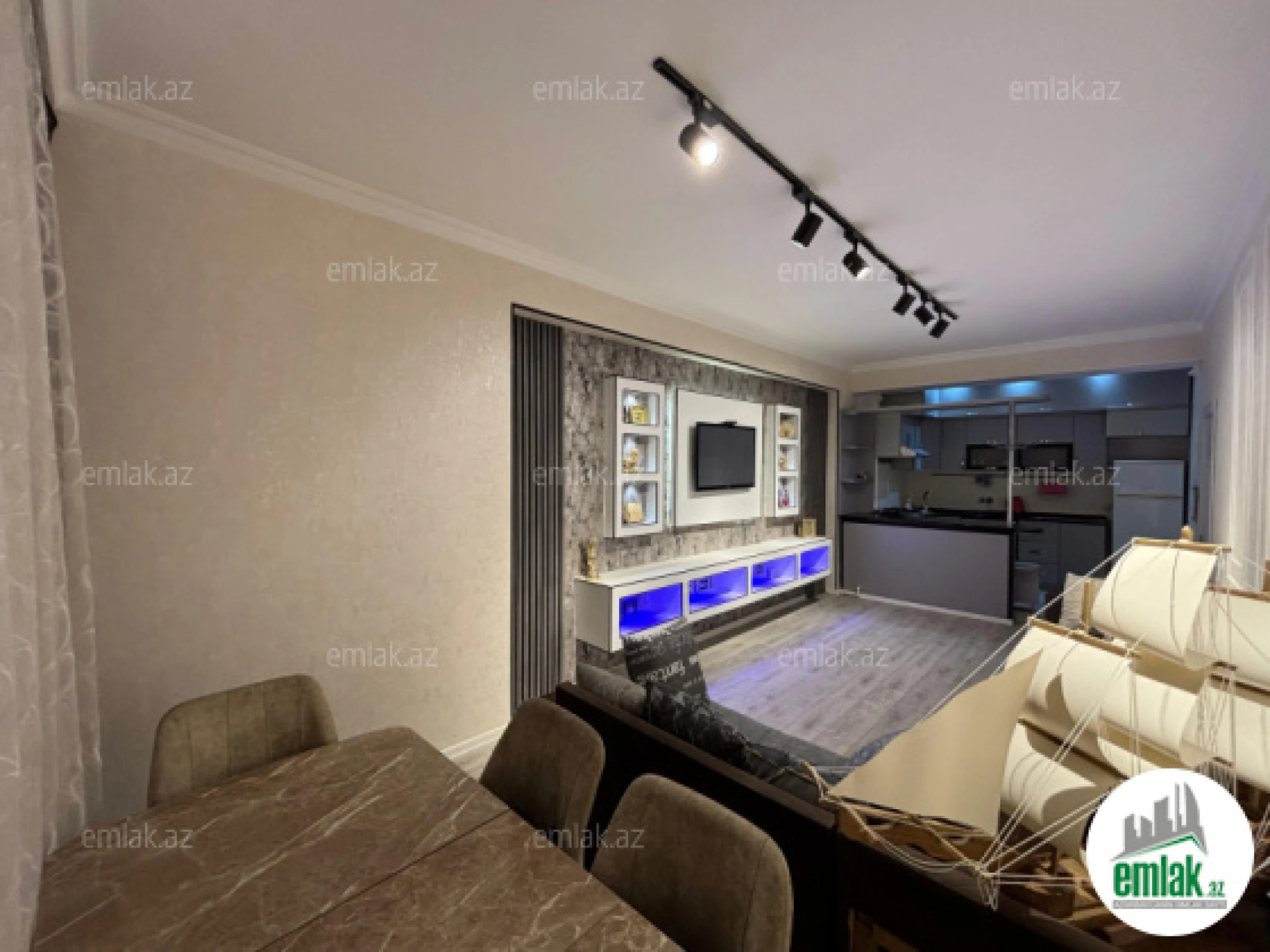 Satılır 3 otaqlı yeni tikili 80 m²