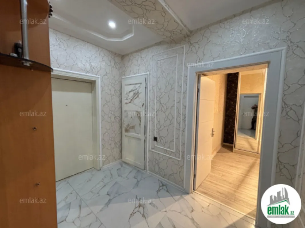 Satılır 3 otaqlı yeni tikili 80 m²