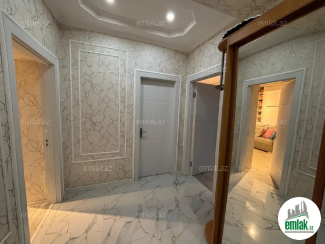 Satılır 3 otaqlı yeni tikili 80 m²