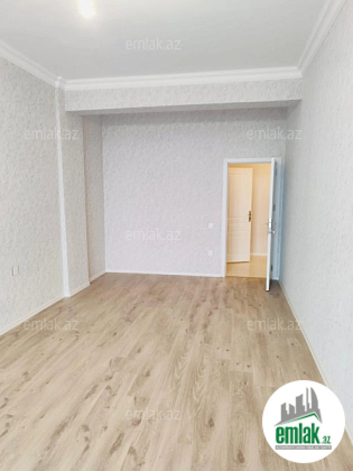 Satılır 2 otaqlı yeni tikili 74 m²