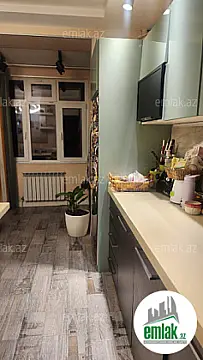 Satılır 2 otaqlı köhnə tikili 60 m²