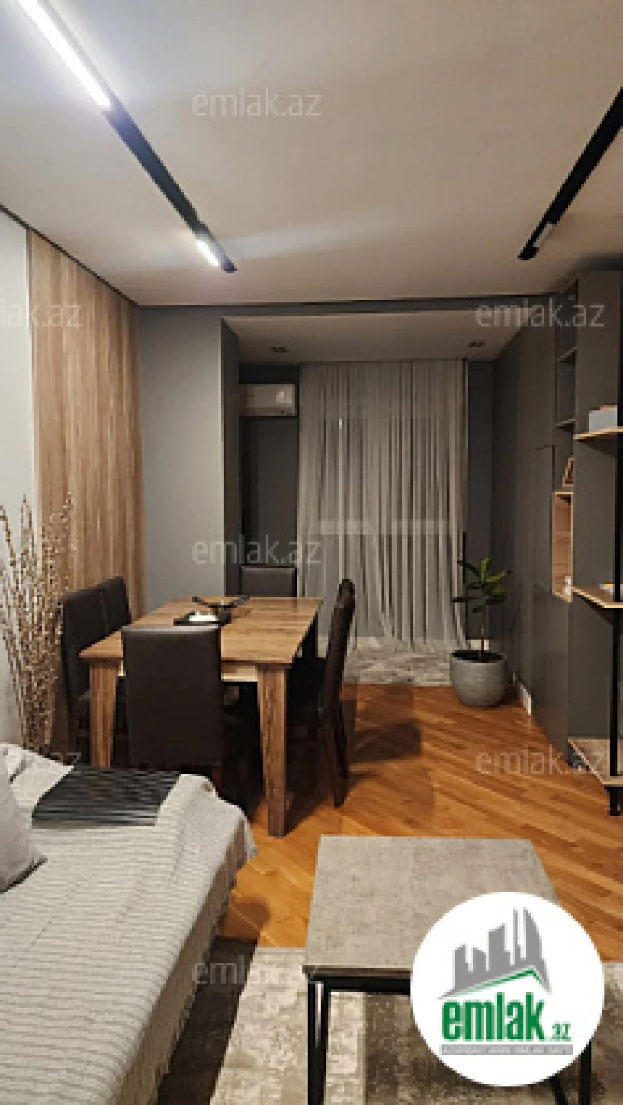 Satılır 2 otaqlı köhnə tikili 60 m²
