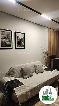Satılır 2 otaqlı köhnə tikili 60 m²