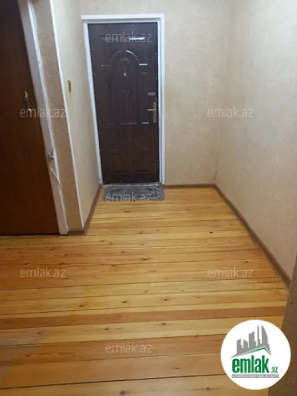 Satılır 2 otaqlı köhnə tikili 65 m²