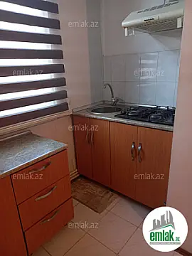 Satılır 2 otaqlı köhnə tikili 65 m²