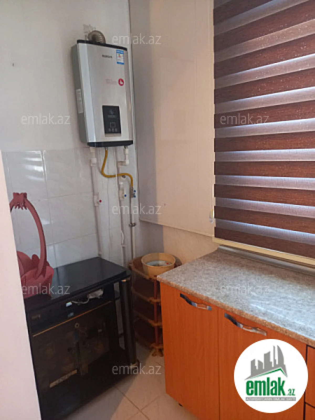 Satılır 2 otaqlı köhnə tikili 65 m²