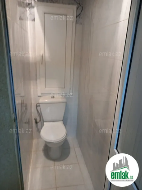 Satılır 2 otaqlı köhnə tikili 65 m²
