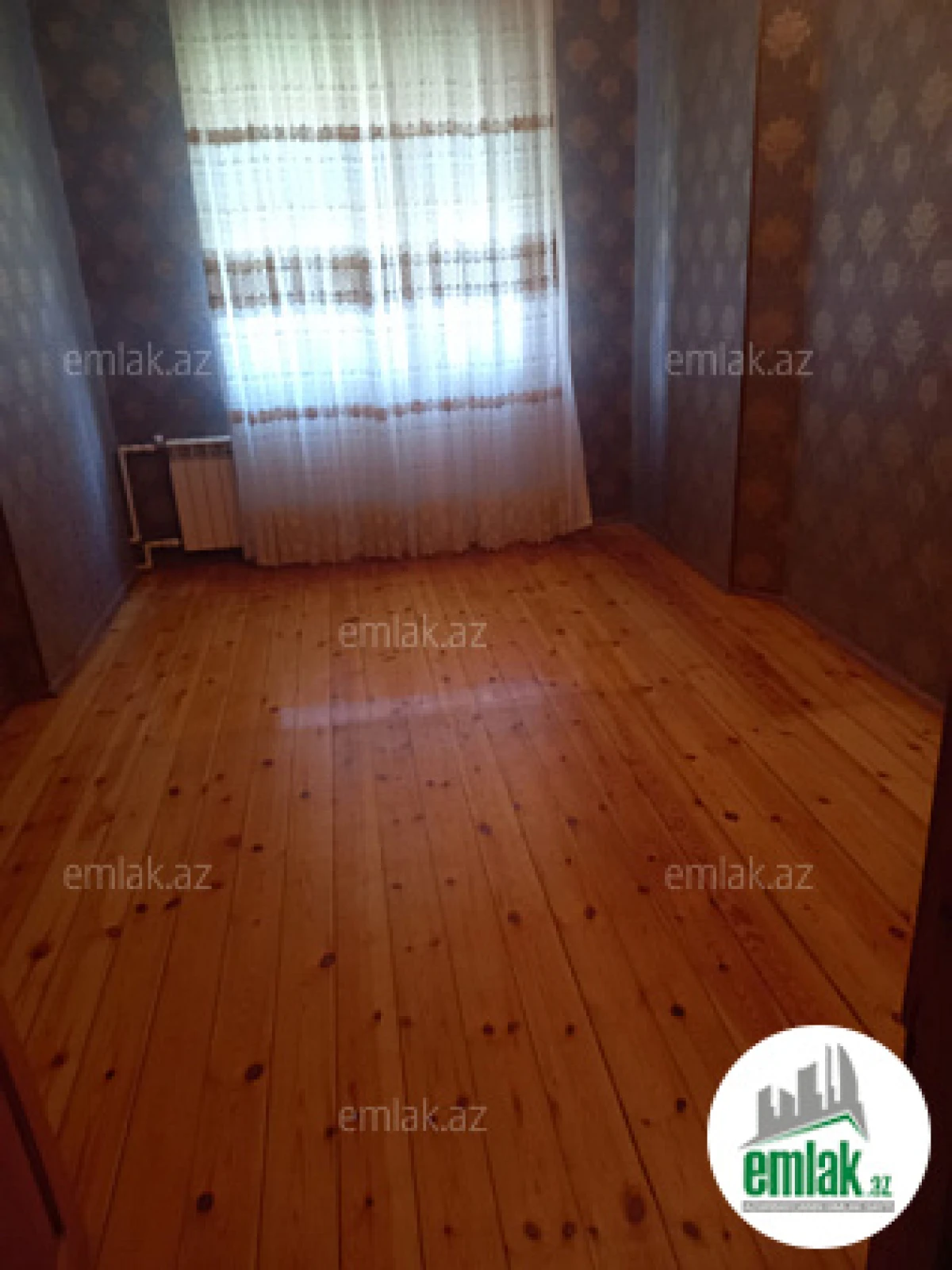 Satılır 2 otaqlı köhnə tikili 65 m²