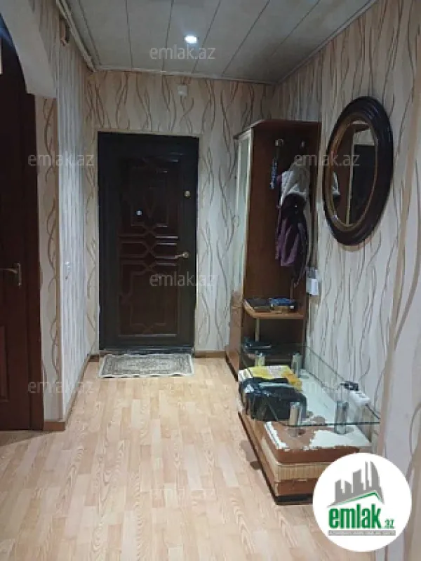 Satılır 3 otaqlı köhnə tikili 90 m²