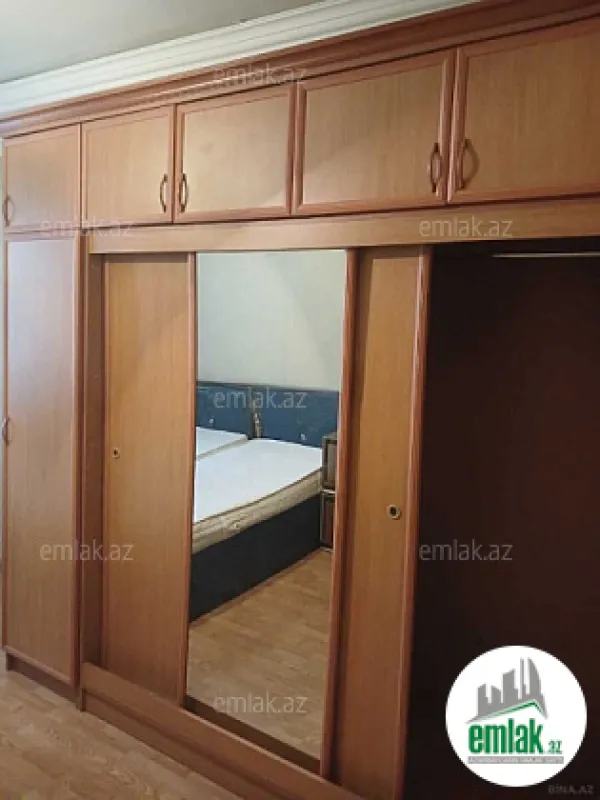Satılır 3 otaqlı köhnə tikili 90 m²