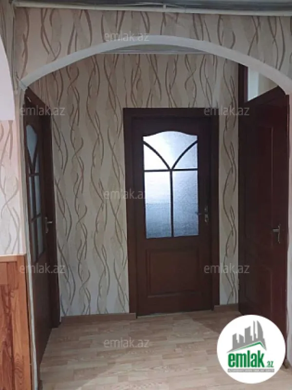 Satılır 3 otaqlı köhnə tikili 90 m²