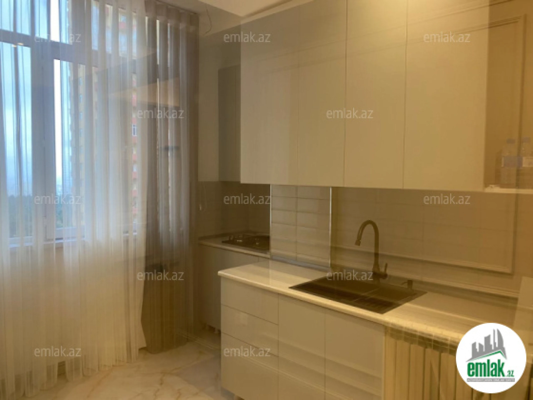 Satılır 3 otaqlı yeni tikili 103 m²