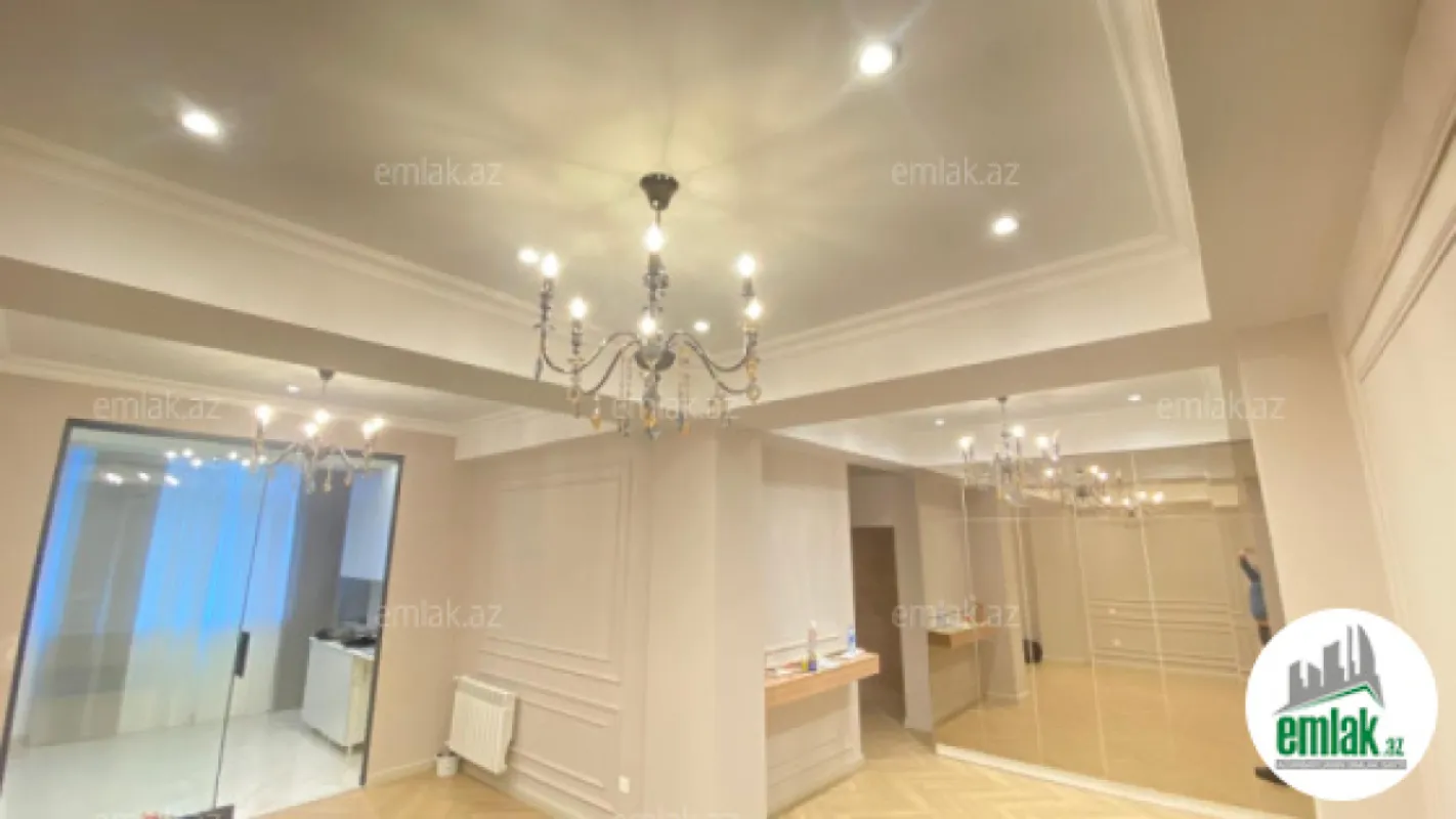 Satılır 3 otaqlı yeni tikili 103 m²