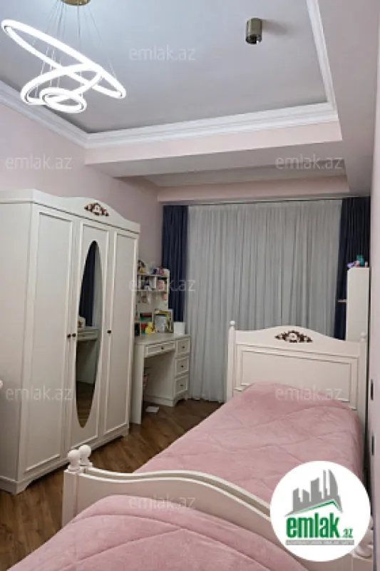 Satılır 3 otaqlı yeni tikili 95 m²