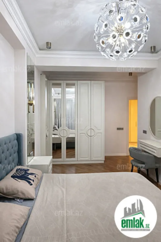 Satılır 3 otaqlı yeni tikili 95 m²