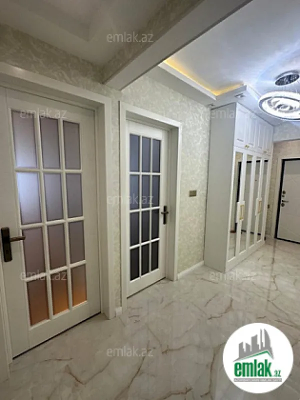 Satılır 3 otaqlı köhnə tikili 92 m²