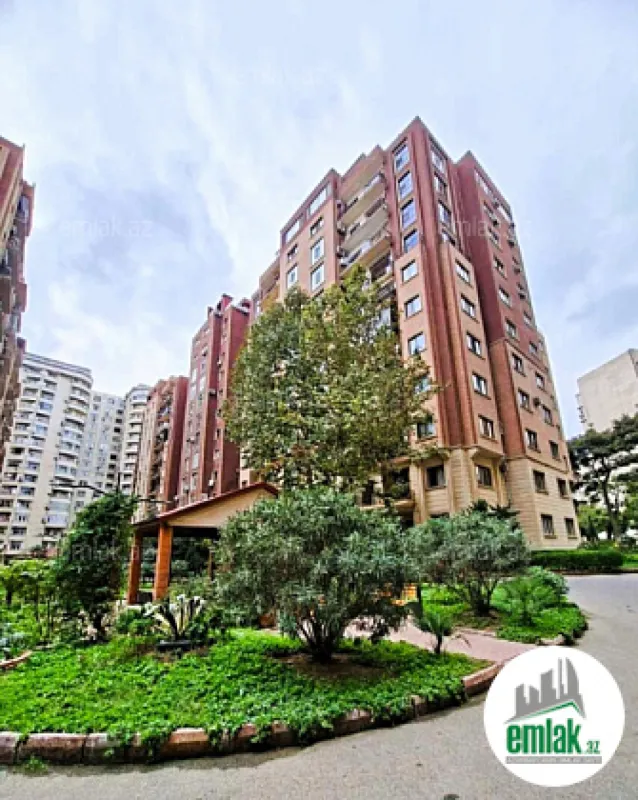 Satılır 4 otaqlı yeni tikili 185 m²