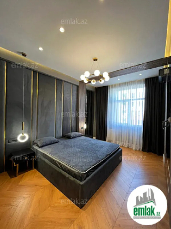Satılır 3 otaqlı yeni tikili 115 m²