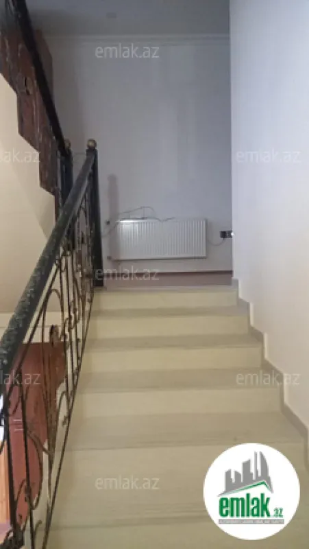 Satılır 7 otaqlı həyət evi 350 m²