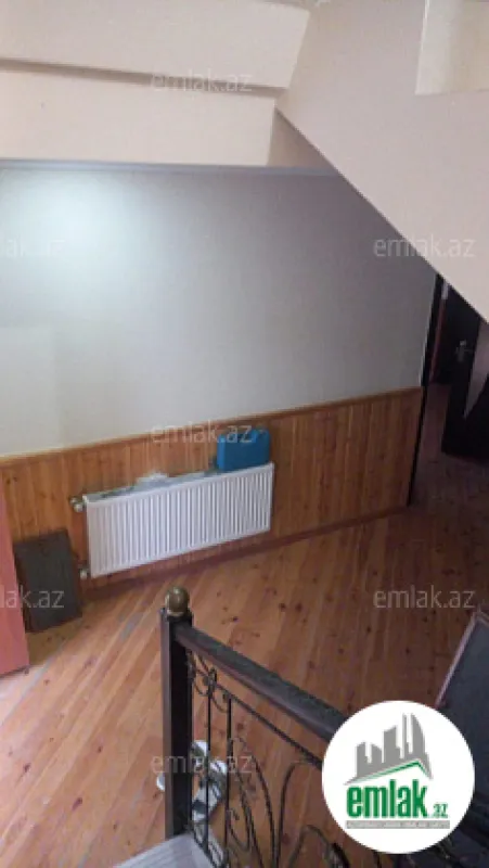 Satılır 7 otaqlı həyət evi 350 m²