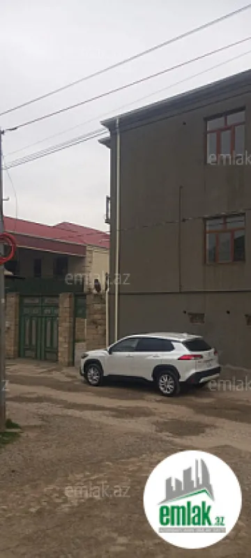 Satılır 7 otaqlı həyət evi 350 m²