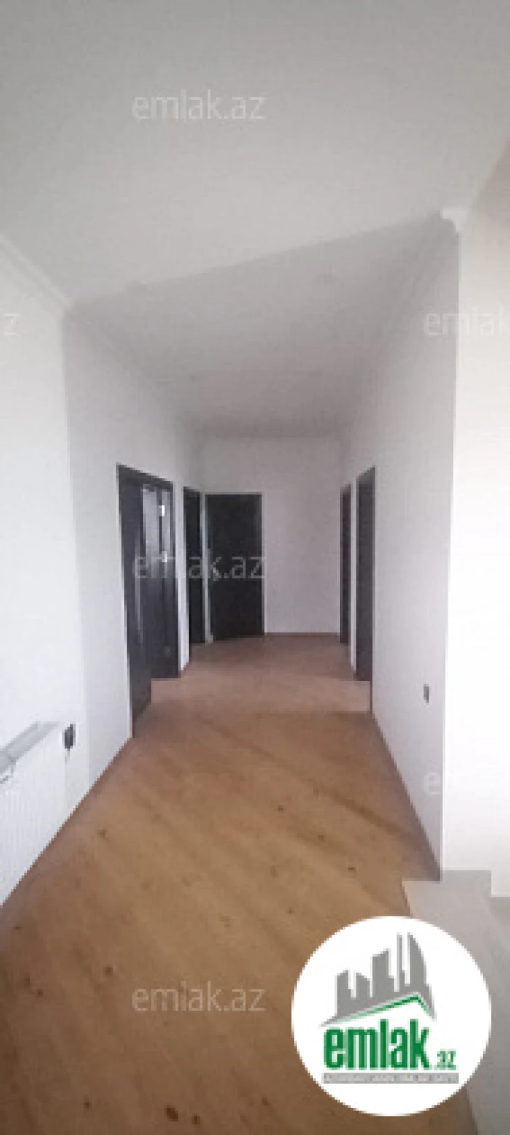 Satılır 7 otaqlı həyət evi 350 m²