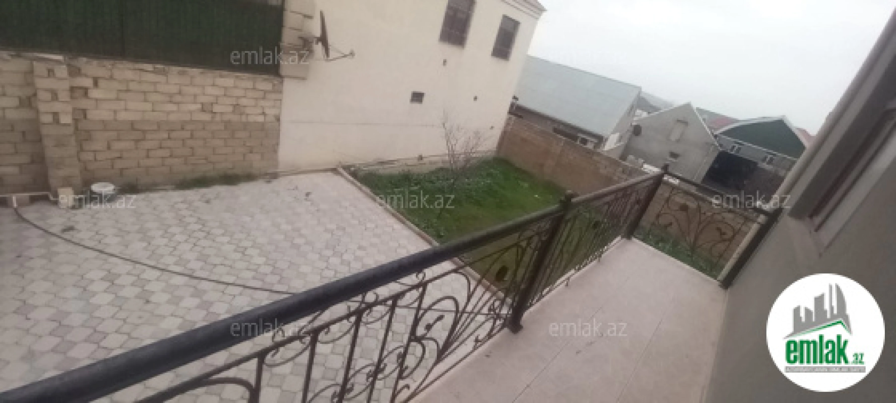 Satılır 7 otaqlı həyət evi 350 m²