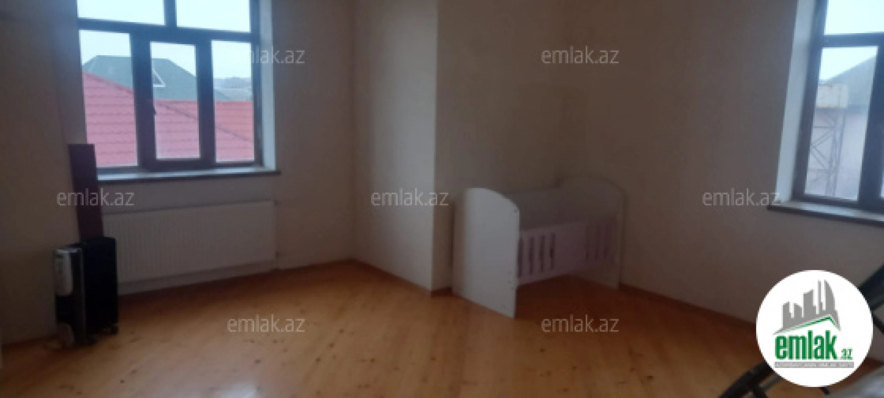Satılır 7 otaqlı həyət evi 350 m²