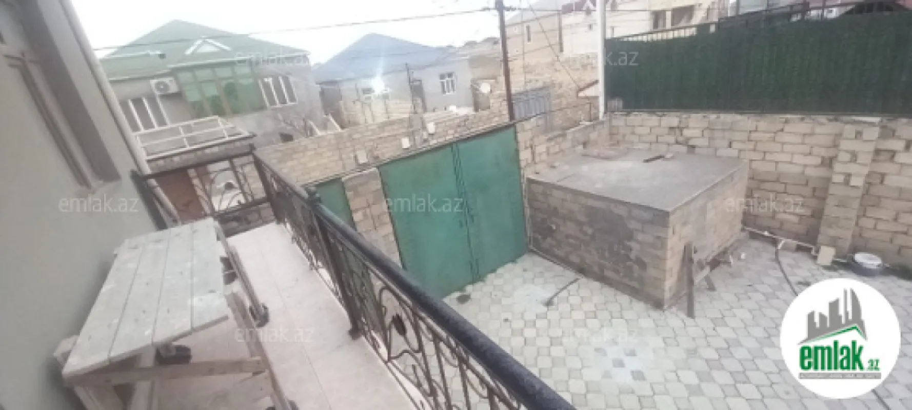 Satılır 7 otaqlı həyət evi 350 m²