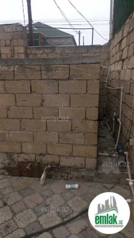 Satılır 7 otaqlı həyət evi 350 m²