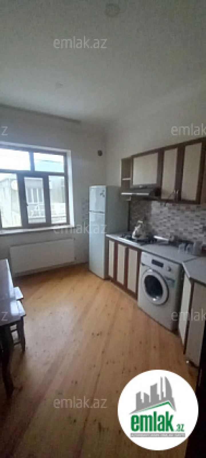 Satılır 7 otaqlı həyət evi 350 m²