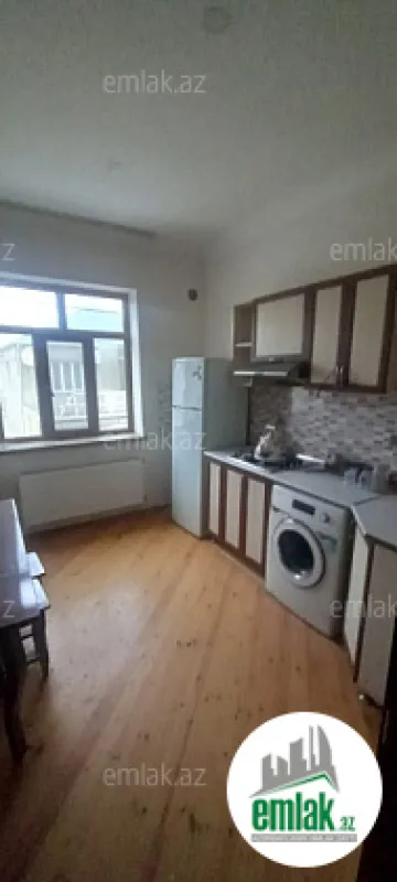 Satılır 7 otaqlı həyət evi 350 m²