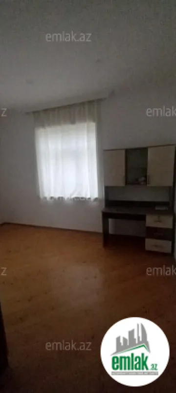 Satılır 7 otaqlı həyət evi 350 m²