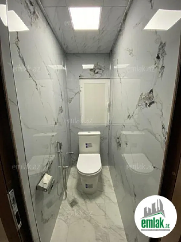 Satılır 2 otaqlı köhnə tikili 70 m²