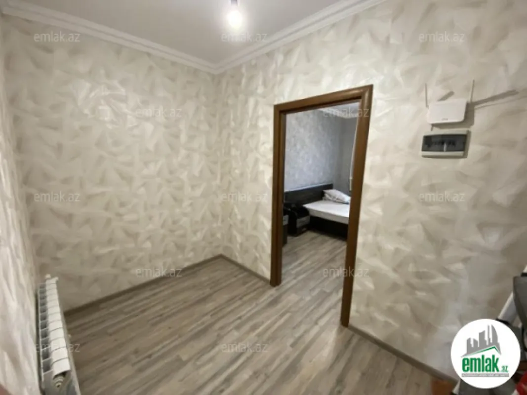 Satılır 2 otaqlı köhnə tikili 70 m²