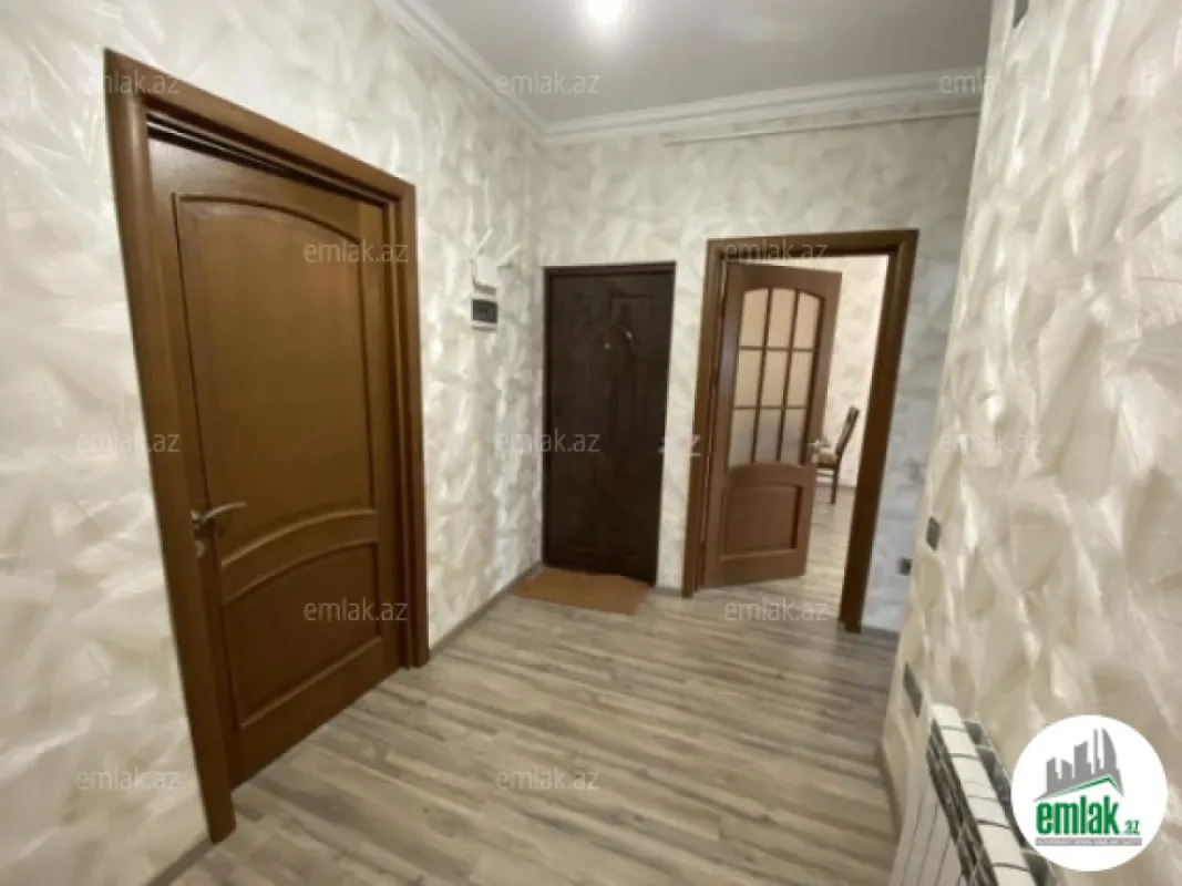Satılır 2 otaqlı köhnə tikili 70 m²