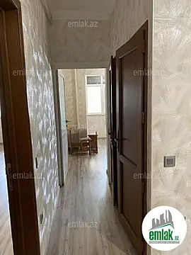 Satılır 2 otaqlı köhnə tikili 70 m²