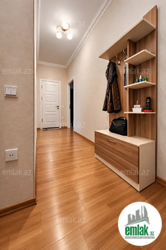 Satılır 3 otaqlı yeni tikili 95 m²