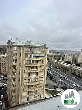 Satılır 3 otaqlı yeni tikili 112 m²