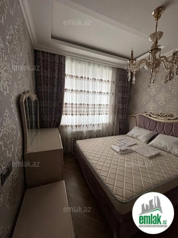 Satılır 2 otaqlı yeni tikili 75 m²