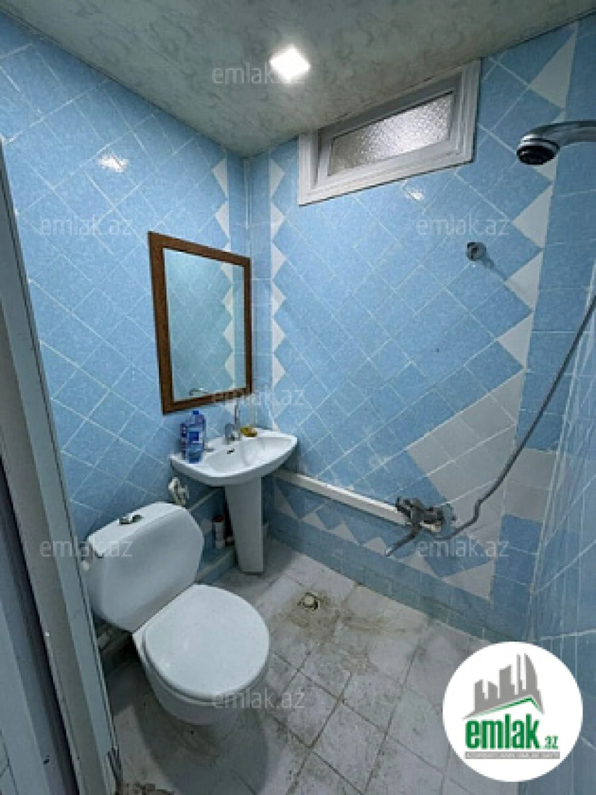 Satılır 2 otaqlı köhnə tikili 55 m²