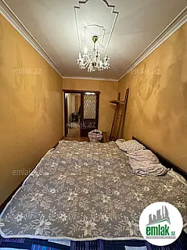 Satılır 2 otaqlı köhnə tikili 55 m²
