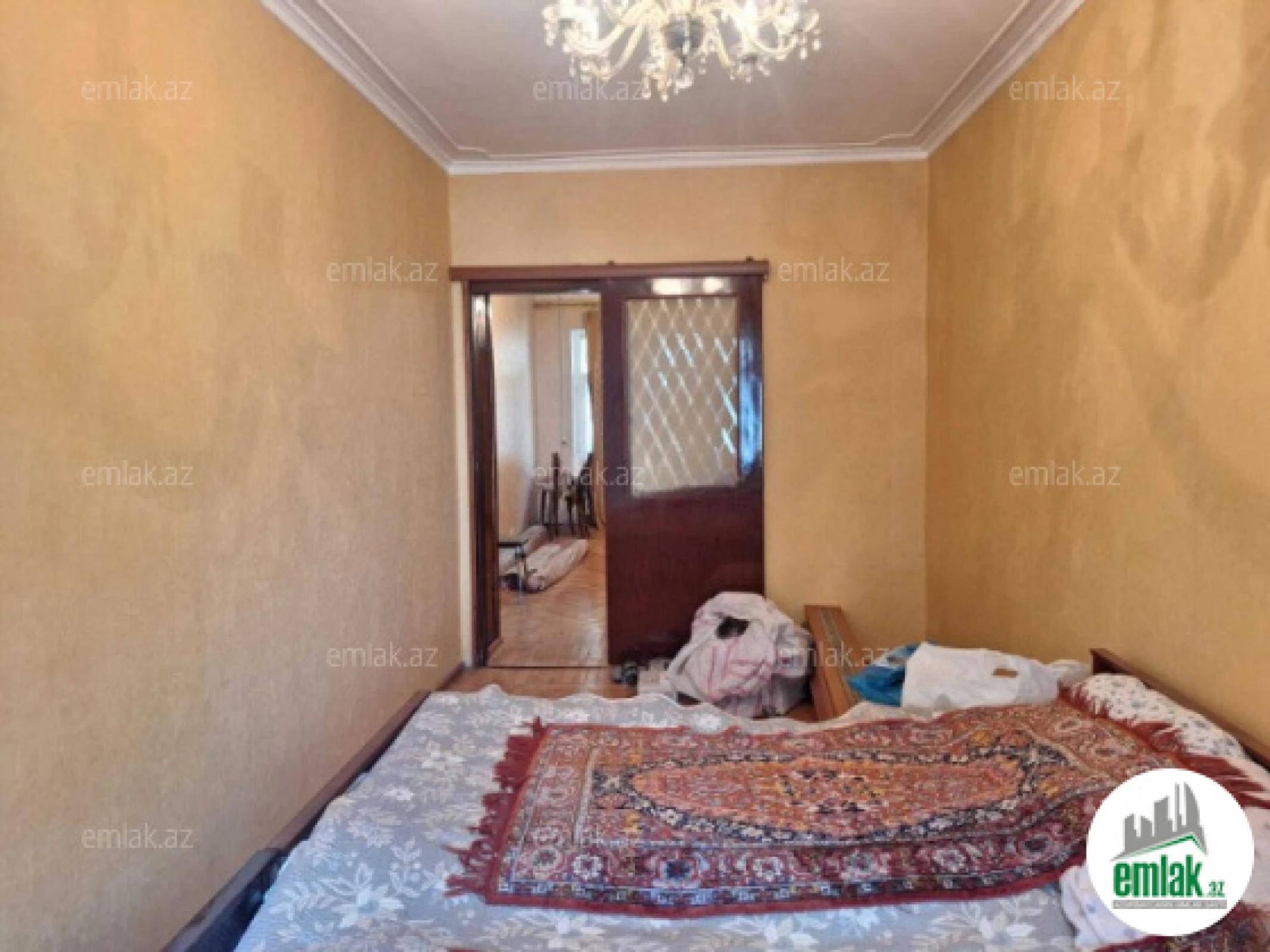 Satılır 2 otaqlı köhnə tikili 55 m²