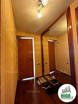 Satılır 3 otaqlı köhnə tikili 110 m²