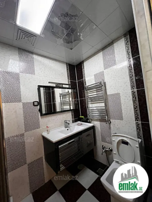 Satılır 3 otaqlı köhnə tikili 110 m²